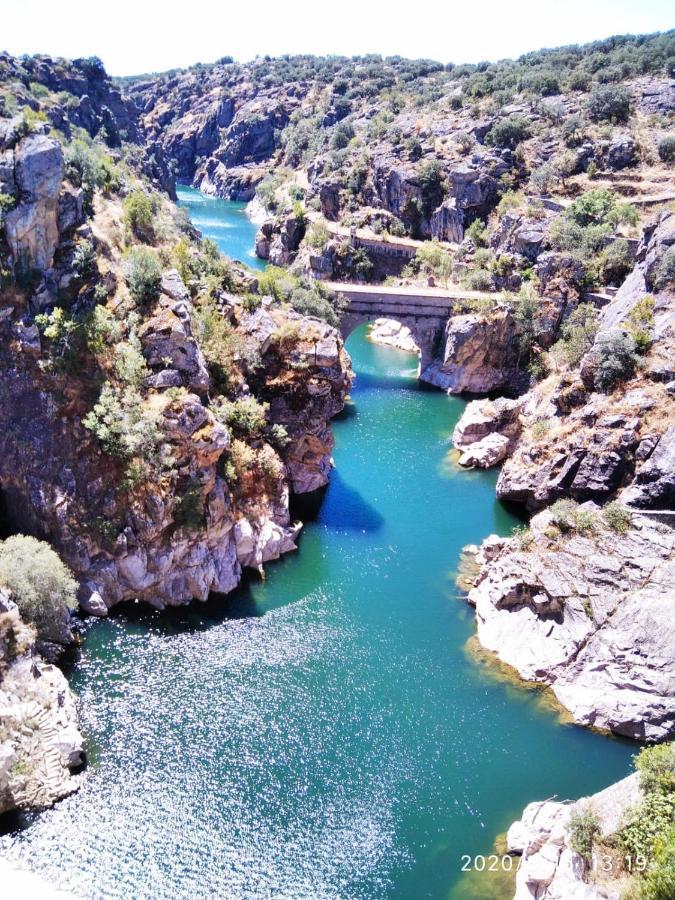 Los Camarotes Cervera de Buitrago Exteriör bild