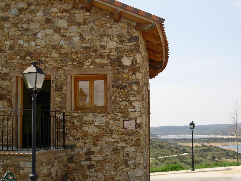 Los Camarotes Cervera de Buitrago Exteriör bild