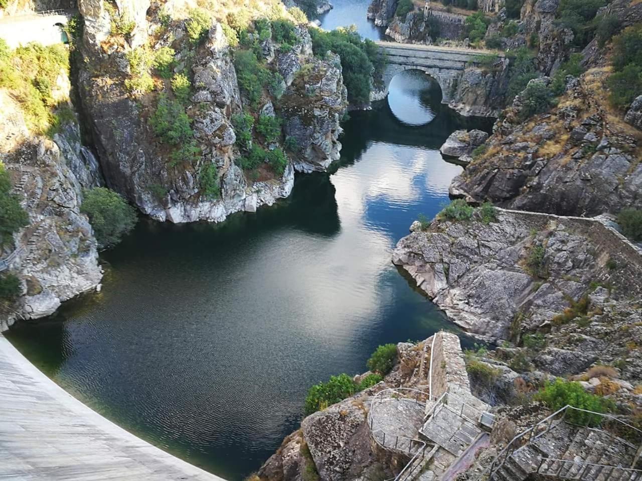 Los Camarotes Cervera de Buitrago Exteriör bild