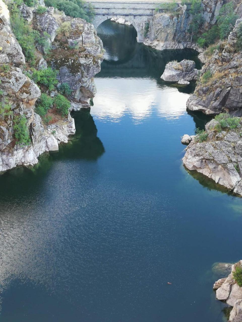 Los Camarotes Cervera de Buitrago Exteriör bild