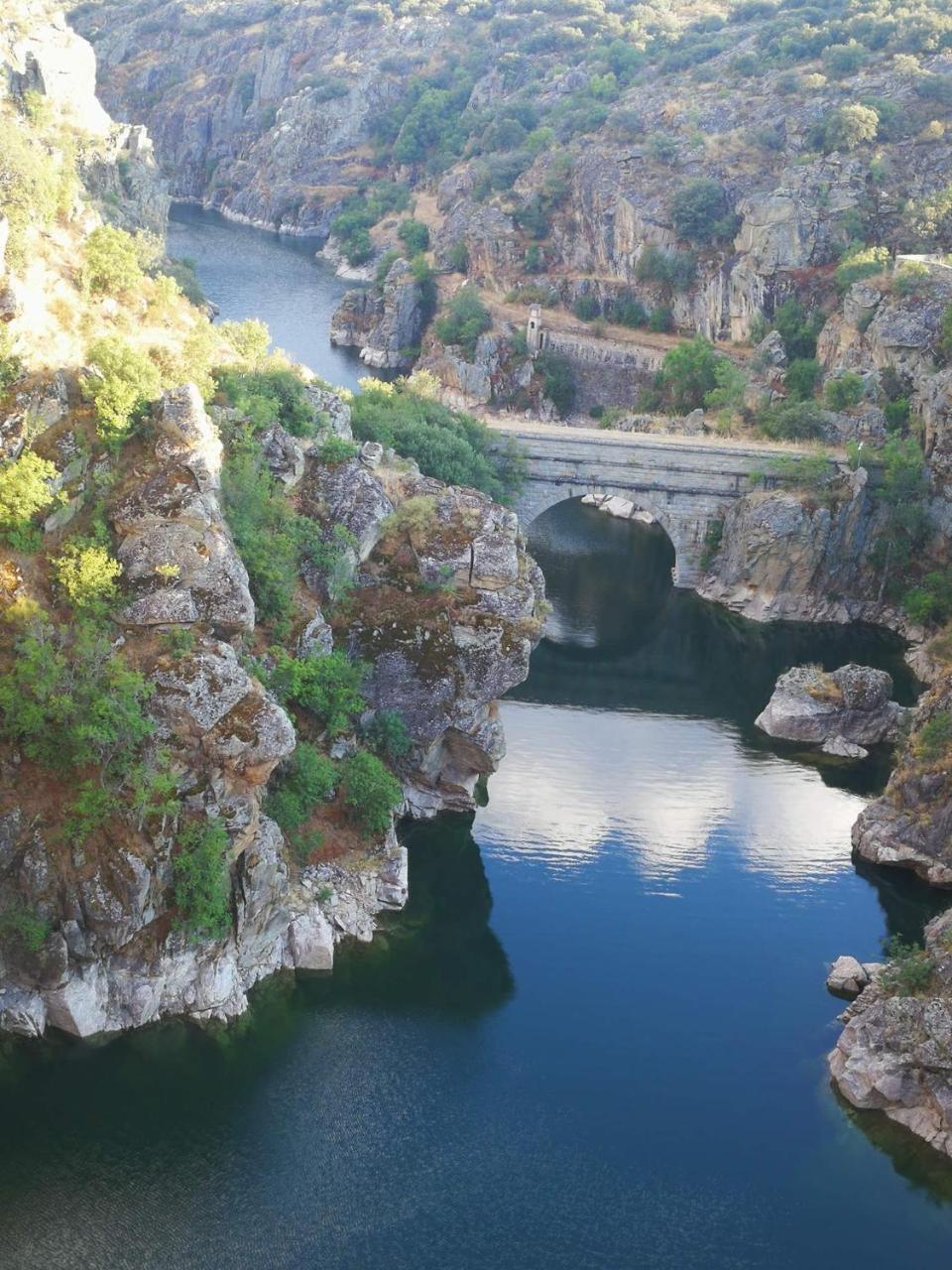 Los Camarotes Cervera de Buitrago Exteriör bild